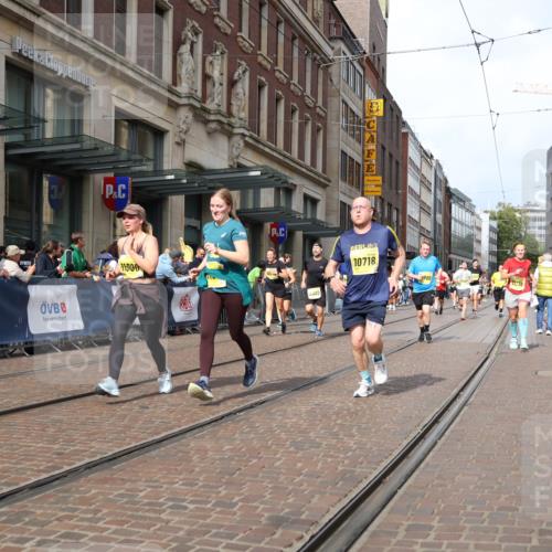 13.09.2026 - 21. swb-Marathon Bremen Strokosch-Dieckow http://msf.ph/oto/10336589 13.09.2026 11:05:03 Ziel 10186, 10370, 10411, 10432, 10576, 10697, 10717, 10718, 10800, 10802, 10995, 11102, 11105, 11146, 11157, 11218, 11281, 11314, 11326, 11334, 11387, 11394, 11521, 11571, 11572, 11584, 11616, 11722, 11724, 11900, 12011, 12055, 12079, 12080, 12251, 12273, 12330, 12335, 10198, 10283, 10315, 10370, 10465, 10718, 10729, 10741, 10850, 10855, 10856, 10940, 10975, 11006, 11133, 11272, 11281, 11366, 11395, 11518, 11705, 11757, 11939, 12002, 12005, 12064 meine-sportfotos.de