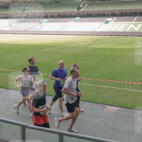 13.09.2026 - 21. swb-Marathon Bremen Michael Burmester http://msf.ph/oto/10336593 13.09.2026 13:12:23 Laufen im Stadion 118, 183, 265, 349, 514, 695, 702, 703, 843, 933, 984, 1113, 1226, 1286, 1334, 1435, 1641, 1849, 1851, 1936, 1952, 2005, 2248, 2264, 2281, 2299, 2330, 2336, 2353, 2375, 2377, 2398, 2426, 2439, 2443, 2461, 2478, 2505, 2531, 2589, 2659, 2669, 2673, 2684, 2765, 2773, 2792, 2804, 2815, 2822, 2836, 2850, 2860, 2884, 2895, 2907, 2963, 2966, 2975, 2976, 3027, 3079, 3082, 3143, 3155, 3159, 3253, 3293, 3308, 3313, 3328, 3349, 3352, 3434, 3549, 551 meine-sportfotos.de