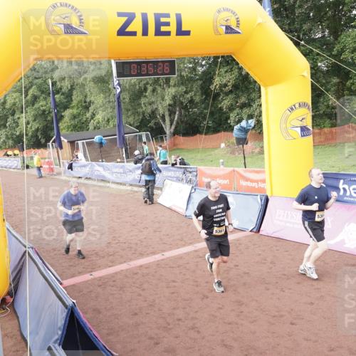 13.09.2026 - Airport Race Dennis Weichert http://msf.ph/oto/10336594 13.09.2026 10:36:00 Ziel 5304, 5361, 5384 meine-sportfotos.de