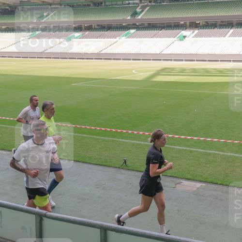 13.09.2026 - 21. swb-Marathon Bremen Michael Burmester http://msf.ph/oto/10336665 13.09.2026 13:12:32 Laufen im Stadion 118, 183, 265, 278, 349, 514, 576, 695, 702, 703, 843, 933, 950, 1005, 1113, 1143, 1226, 1286, 1334, 1435, 1641, 1849, 1851, 1936, 1952, 1991, 2005, 2248, 2264, 2281, 2299, 2336, 2353, 2375, 2377, 2398, 2426, 2439, 2461, 2478, 2505, 2612, 2659, 2665, 2669, 2673, 2684, 2765, 2773, 2792, 2804, 2815, 2816, 2822, 2850, 2860, 2884, 2895, 2907, 2921, 2963, 2966, 2975, 2976, 3016, 3027, 3079, 3082, 3143, 3155, 3159, 3253, 3293, 3308, 3313, 3328, 3349, 3352, 3434, 551 meine-sportfotos.de
