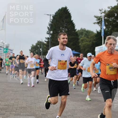 13.09.2026 - Kiel Lauf Andreas Tolksdorf http://msf.ph/oto/10336711 13.09.2026 09:53:58 Kiellinie 38, 4464, 5071, 3819 meine-sportfotos.de
