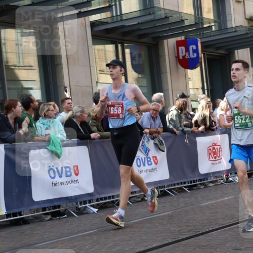 13.09.2026 - 21. swb-Marathon Bremen Strokosch-Dieckow http://msf.ph/oto/10336736 13.09.2026 13:25:29 Ziel 150, 191, 1163, 1458, 1647, 1752, 2033, 2062, 2421, 2708, 2781, 2987, 3124, 3186, 3722, 3806, 4067, 4161, 4411, 4439, 4476, 4717, 4842, 4927, 5013, 5139, 5622, 5701, 5703, 6135, 6605, 7638, 7780, 8271, 8545, 8592, 8597, 8890, 9440, 9506, 209, 260, 1119, 1436, 1448, 1650, 1658, 2046, 3168, 3187, 4294, 4459, 5755, 5814, 6113, 6380, 7252, 7306, 7326, 8357, 8545, 8695, 8769, 9036, 9299, 9460, 9468, 9493, 9563, 13025, 13088 meine-sportfotos.de