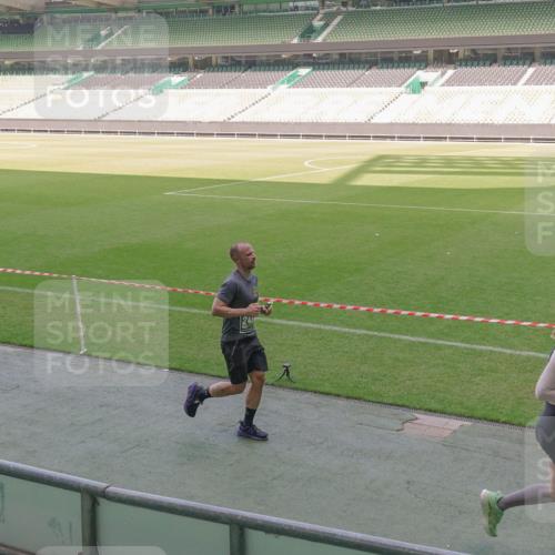 13.09.2026 - 21. swb-Marathon Bremen Michael Burmester http://msf.ph/oto/10336767 13.09.2026 13:12:43 Laufen im Stadion 118, 183, 270, 278, 349, 514, 576, 695, 702, 703, 843, 933, 950, 1005, 1113, 1143, 1226, 1286, 1334, 1426, 1435, 1641, 1849, 1851, 1936, 1952, 1991, 2005, 2248, 2264, 2281, 2299, 2336, 2353, 2375, 2377, 2398, 2426, 2439, 2461, 2478, 2505, 2612, 2659, 2665, 2673, 2684, 2765, 2773, 2792, 2804, 2815, 2816, 2822, 2850, 2860, 2884, 2895, 2907, 2921, 2963, 2966, 2975, 2976, 3016, 3027, 3079, 3082, 3143, 3155, 3253, 3277, 3293, 3308, 3313, 3328, 3349, 3434, 551 meine-sportfotos.de