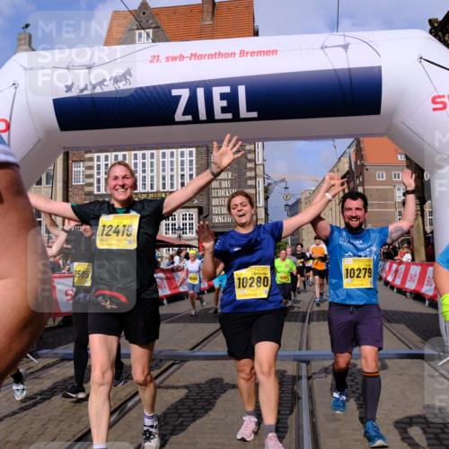 13.09.2026 - 21. swb-Marathon Bremen Tim E. http://msf.ph/oto/10336845 13.09.2026 11:07:51 Ziel 10138, 10279, 10280, 10363, 10364, 10501, 10505, 10580, 10595, 10695, 10748, 10907, 10935, 11223, 11417, 11643, 11767, 11865, 11899, 11924, 11934, 12167, 12168, 12194, 12210, 12277, 12419, 12509 meine-sportfotos.de
