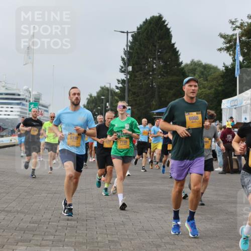 13.09.2026 - Kiel Lauf Andreas Tolksdorf http://msf.ph/oto/10336882 13.09.2026 09:54:03 Kiellinie 2044, 5197, 5331, 7158, 39, 6988, 8991, 8515, 39, 7252 meine-sportfotos.de
