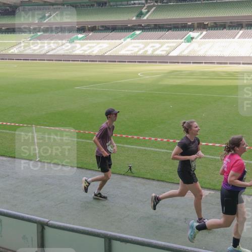13.09.2026 - 21. swb-Marathon Bremen Michael Burmester http://msf.ph/oto/10336891 13.09.2026 13:13:02 Laufen im Stadion 118, 183, 270, 278, 349, 514, 576, 600, 695, 702, 703, 843, 933, 950, 1005, 1113, 1143, 1226, 1286, 1334, 1426, 1435, 1596, 1641, 1849, 1851, 1936, 1991, 2005, 2035, 2079, 2248, 2264, 2336, 2375, 2377, 2387, 2398, 2426, 2439, 2457, 2461, 2478, 2505, 2612, 2659, 2665, 2673, 2684, 2693, 2765, 2773, 2792, 2815, 2816, 2822, 2850, 2860, 2884, 2895, 2921, 2963, 2966, 2972, 2975, 3016, 3027, 3079, 3111, 3143, 3155, 3209, 3253, 3277, 3293, 3304, 3308, 3313, 3328, 3349, 3434 meine-sportfotos.de