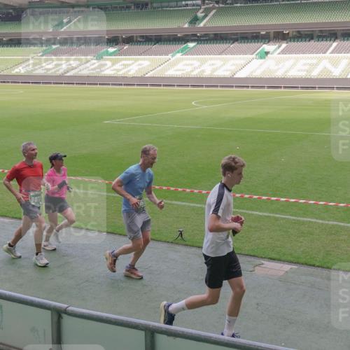 13.09.2026 - 21. swb-Marathon Bremen Michael Burmester http://msf.ph/oto/10336903 13.09.2026 13:13:04 Laufen im Stadion 118, 183, 270, 278, 349, 514, 576, 600, 631, 695, 702, 703, 843, 933, 950, 1005, 1113, 1143, 1226, 1286, 1334, 1426, 1435, 1596, 1641, 1849, 1851, 1936, 1991, 2005, 2035, 2079, 2248, 2264, 2336, 2375, 2377, 2387, 2398, 2426, 2439, 2457, 2461, 2478, 2505, 2540, 2612, 2659, 2665, 2673, 2684, 2693, 2765, 2773, 2792, 2815, 2816, 2822, 2850, 2860, 2884, 2895, 2921, 2963, 2966, 2972, 2975, 3016, 3027, 3079, 3111, 3143, 3155, 3209, 3253, 3277, 3293, 3304, 3308, 3313, 3328, 3349, 3434 meine-sportfotos.de