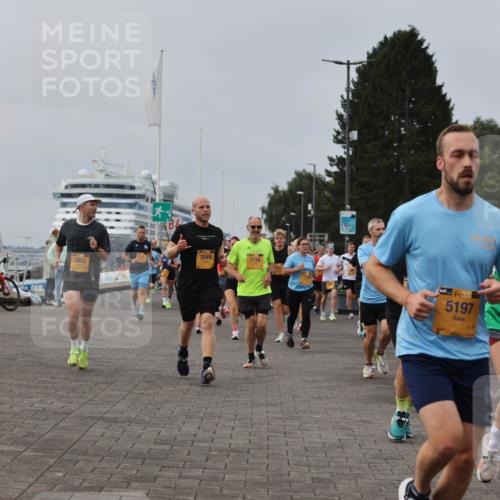 13.09.2026 - Kiel Lauf Andreas Tolksdorf http://msf.ph/oto/10336914 13.09.2026 09:54:05 Kiellinie 7933, 13, 2044, 7130, 39, 5197, 38, 58 meine-sportfotos.de