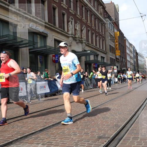 13.09.2026 - 21. swb-Marathon Bremen Strokosch-Dieckow http://msf.ph/oto/10336931 13.09.2026 11:05:12 Ziel 10186, 10259, 10260, 10411, 10432, 10697, 10717, 10802, 10864, 11146, 11314, 11334, 11387, 11394, 11520, 11521, 11571, 11572, 11724, 11791, 11892, 11947, 12055, 12156, 12251, 12273, 12330, 12362, 12501, 10370, 10465, 10576, 10697, 10718, 10729, 10741, 10800, 10850, 10855, 10975, 10995, 11102, 11105, 11133, 11157, 11218, 11272, 11281, 11326, 11518, 11584, 11616, 11722, 11900, 11939, 12002, 12011, 12064 meine-sportfotos.de