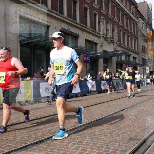 13.09.2026 - 21. swb-Marathon Bremen Strokosch-Dieckow http://msf.ph/oto/10336950 13.09.2026 11:05:12 Ziel 10186, 10259, 10260, 10411, 10432, 10697, 10717, 10802, 10864, 11146, 11314, 11334, 11387, 11394, 11520, 11521, 11571, 11572, 11724, 11791, 11892, 11947, 12055, 12156, 12251, 12273, 12330, 12362, 12501, 10370, 10465, 10576, 10697, 10718, 10729, 10741, 10800, 10850, 10855, 10975, 10995, 11102, 11105, 11133, 11157, 11218, 11272, 11281, 11326, 11518, 11584, 11616, 11722, 11900, 11939, 12002, 12011, 12064 meine-sportfotos.de