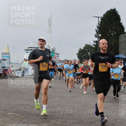 13.09.2026 - Kiel Lauf Andreas Tolksdorf http://msf.ph/oto/10336956 13.09.2026 09:54:07 Kiellinie 38, 7933, 84, 3864, 12, 39, 2044, 11568 meine-sportfotos.de