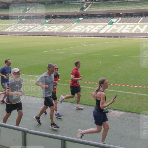 13.09.2026 - 21. swb-Marathon Bremen Michael Burmester http://msf.ph/oto/10336957 13.09.2026 13:13:12 Laufen im Stadion 118, 183, 270, 278, 349, 514, 576, 600, 631, 695, 702, 843, 933, 950, 1005, 1143, 1226, 1286, 1334, 1426, 1435, 1596, 1641, 1849, 1991, 2005, 2035, 2079, 2248, 2264, 2336, 2375, 2377, 2387, 2398, 2412, 2426, 2439, 2457, 2461, 2478, 2505, 2540, 2612, 2665, 2673, 2684, 2693, 2765, 2773, 2792, 2815, 2816, 2850, 2860, 2884, 2895, 2921, 2963, 2966, 2972, 2975, 3016, 3111, 3143, 3155, 3209, 3253, 3277, 3293, 3304, 3308, 3313, 3349, 3434, 3661 meine-sportfotos.de