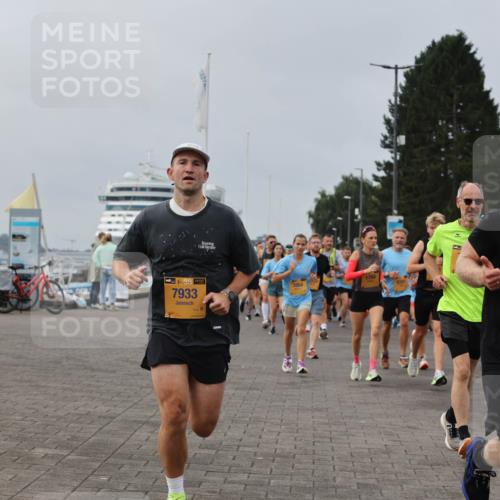 13.09.2026 - Kiel Lauf Andreas Tolksdorf http://msf.ph/oto/10336973 13.09.2026 09:54:07 Kiellinie 38, 7933, 1784, 4, 381, 2044, 2716 meine-sportfotos.de