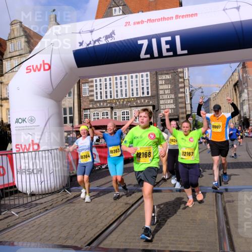 13.09.2026 - 21. swb-Marathon Bremen Tim E. http://msf.ph/oto/10336976 13.09.2026 11:07:53 Ziel 10138, 10279, 10280, 10363, 10364, 10501, 10505, 10580, 10595, 10695, 10907, 10935, 11037, 11223, 11643, 11767, 11899, 11924, 11934, 12167, 12168, 12194, 12210, 12277, 12307, 12419, 12509 meine-sportfotos.de