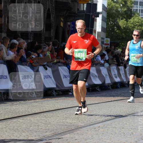 13.09.2026 - 21. swb-Marathon Bremen Strokosch-Dieckow http://msf.ph/oto/10337079 13.09.2026 13:18:51 Ziel 465, 1146, 1419, 2055, 2324, 2948, 3631, 4413, 4642, 5307, 5460, 5867, 6293, 6294, 6818, 7245, 7491, 7731, 8404, 8540, 8743, 8872, 9019, 9275, 9327, 9833, 13150, 307, 2007, 4857, 4916, 6310, 7154, 7647, 7686, 7791, 9512, 13184 meine-sportfotos.de