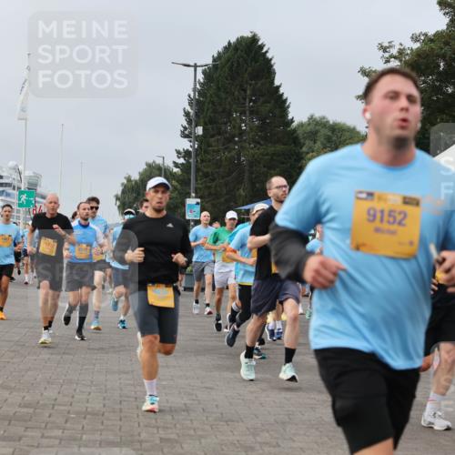 13.09.2026 - Kiel Lauf Andreas Tolksdorf http://msf.ph/oto/10337086 13.09.2026 09:54:16 Kiellinie 11707, 8747, 9152 meine-sportfotos.de