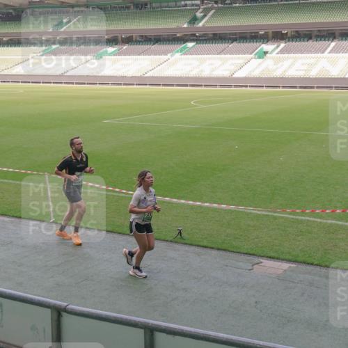 13.09.2026 - 21. swb-Marathon Bremen Michael Burmester http://msf.ph/oto/10337091 13.09.2026 13:13:28 Laufen im Stadion 118, 183, 270, 278, 349, 460, 514, 576, 600, 631, 695, 702, 933, 950, 1005, 1143, 1226, 1286, 1334, 1392, 1408, 1426, 1573, 1596, 1641, 1991, 2005, 2024, 2035, 2079, 2233, 2264, 2336, 2377, 2387, 2398, 2412, 2439, 2457, 2461, 2478, 2505, 2521, 2540, 2564, 2612, 2665, 2684, 2693, 2765, 2773, 2792, 2815, 2816, 2860, 2884, 2895, 2921, 2963, 2966, 2972, 2975, 3016, 3111, 3143, 3155, 3209, 3253, 3277, 3293, 3304, 3308, 3313, 3378, 3405, 3428, 3434, 3653, 3661 meine-sportfotos.de