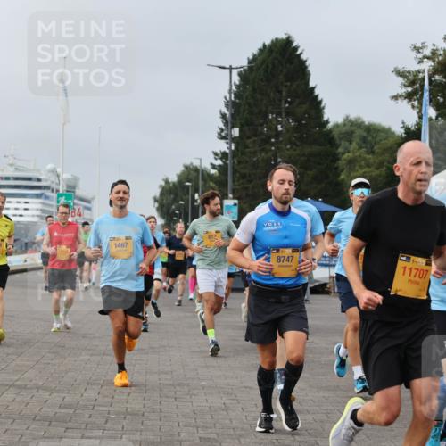 13.09.2026 - Kiel Lauf Andreas Tolksdorf http://msf.ph/oto/10337169 13.09.2026 09:54:18 Kiellinie 3799, 11426, 1467, 8747, 38, 11707, 38, 0608 meine-sportfotos.de