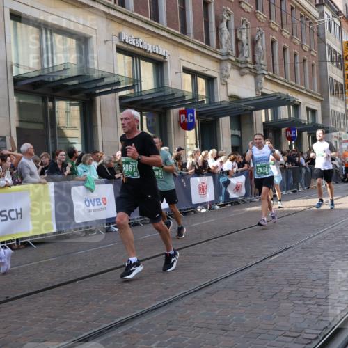 13.09.2026 - 21. swb-Marathon Bremen Strokosch-Dieckow http://msf.ph/oto/10337185 13.09.2026 13:25:41 Ziel 150, 1163, 1647, 1896, 2033, 2062, 2666, 2708, 2781, 2987, 3248, 3516, 3722, 4067, 4161, 4411, 4476, 4724, 4842, 5013, 5558, 5622, 5701, 5854, 6135, 6605, 6886, 7638, 7780, 8271, 8361, 8592, 8635, 9266, 9794, 150, 191, 209, 260, 1458, 1650, 1658, 1752, 2421, 2781, 3124, 3186, 3806, 4439, 4717, 4927, 5139, 5703, 5755, 5814, 6380, 7252, 8357, 8545, 8597, 8695, 8769, 8890, 9299, 9440, 9460, 9468, 9506, 13025 meine-sportfotos.de