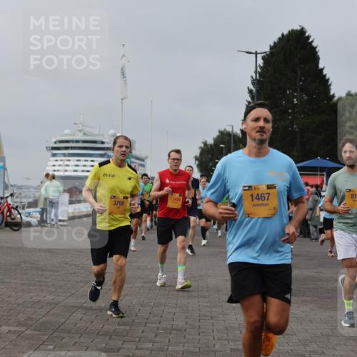 13.09.2026 - Kiel Lauf Andreas Tolksdorf http://msf.ph/oto/10337214 13.09.2026 09:54:20 Kiellinie 3799, 11426, 38, 1467, 813, 12339 meine-sportfotos.de