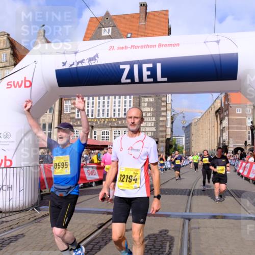 13.09.2026 - 21. swb-Marathon Bremen Tim E. http://msf.ph/oto/10337215 13.09.2026 11:07:59 Ziel 10138, 10279, 10280, 10363, 10364, 10501, 10505, 10580, 10595, 10661, 10674, 10830, 10871, 10907, 10935, 10937, 11037, 11223, 11515, 11643, 11899, 11924, 11934, 12097, 12167, 12168, 12194, 12277, 12307, 12419, 12509, 12511, 12512 meine-sportfotos.de