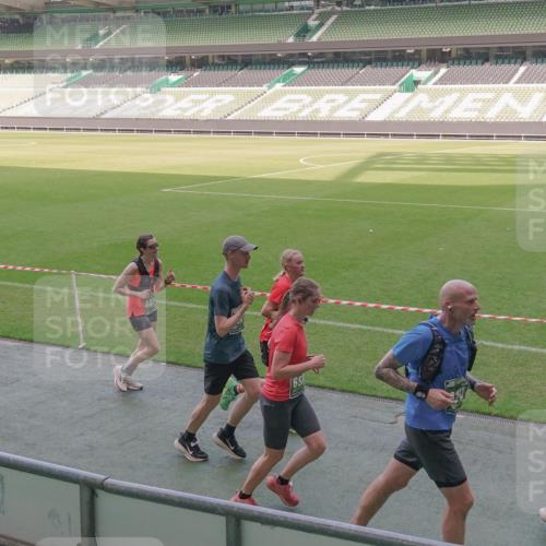 13.09.2026 - 21. swb-Marathon Bremen Michael Burmester http://msf.ph/oto/10337218 13.09.2026 13:13:45 Laufen im Stadion 118, 183, 270, 278, 349, 460, 514, 576, 600, 631, 695, 702, 768, 933, 950, 956, 1005, 1008, 1143, 1286, 1334, 1392, 1408, 1426, 1573, 1596, 1641, 1818, 1819, 1991, 2005, 2024, 2035, 2079, 2233, 2264, 2314, 2387, 2412, 2439, 2457, 2461, 2478, 2505, 2521, 2540, 2564, 2612, 2665, 2684, 2693, 2765, 2773, 2792, 2815, 2816, 2829, 2860, 2884, 2887, 2895, 2921, 2963, 2966, 2972, 2975, 2978, 3016, 3111, 3155, 3209, 3253, 3277, 3293, 3304, 3313, 3378, 3405, 3428, 3434, 3653, 3661 meine-sportfotos.de