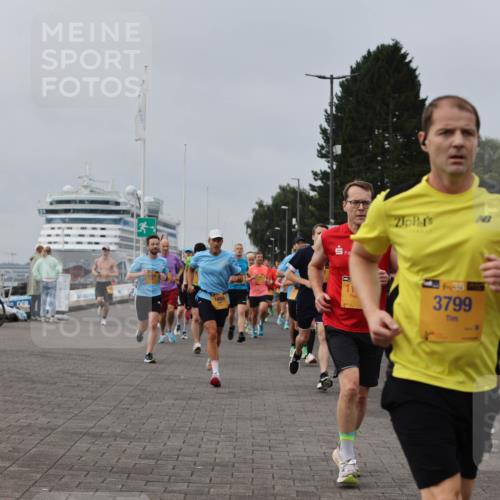 13.09.2026 - Kiel Lauf Andreas Tolksdorf http://msf.ph/oto/10337257 13.09.2026 09:54:21 Kiellinie 13, 1668, 1, 11, 3799, 39, 4470 meine-sportfotos.de