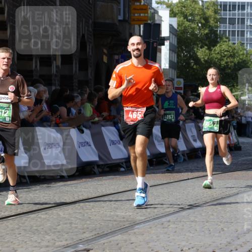 13.09.2026 - 21. swb-Marathon Bremen Strokosch-Dieckow http://msf.ph/oto/10337259 13.09.2026 13:18:59 Ziel 465, 2324, 2948, 3631, 4120, 4413, 4642, 5867, 6787, 6818, 7104, 7163, 7245, 7731, 8404, 8540, 8743, 8872, 9019, 9275, 9327, 9833, 189, 666, 1599, 2007, 2390, 4819, 4857, 5172, 6137, 6633, 7647, 7686, 9512 meine-sportfotos.de