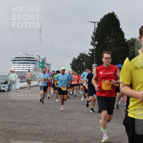 13.09.2026 - Kiel Lauf Andreas Tolksdorf http://msf.ph/oto/10337264 13.09.2026 09:54:21 Kiellinie 1668, 35, 11426, 799 meine-sportfotos.de