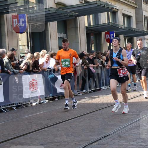 13.09.2026 - 21. swb-Marathon Bremen Strokosch-Dieckow http://msf.ph/oto/10337294 13.09.2026 13:25:44 Ziel 1163, 1647, 1896, 2033, 2062, 2666, 2708, 2987, 3248, 3516, 4067, 4476, 4723, 4724, 5013, 5558, 5622, 5701, 5854, 5906, 6135, 6605, 6886, 7638, 7780, 8271, 8361, 8592, 8635, 9266, 9794, 150, 191, 209, 1458, 1650, 1752, 2421, 2781, 3124, 3186, 3722, 3806, 4161, 4411, 4439, 4717, 4842, 4927, 5139, 5703, 5755, 5814, 6380, 7252, 8545, 8597, 8695, 8890, 9440, 9468, 9506 meine-sportfotos.de