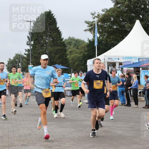 13.09.2026 - Kiel Lauf Andreas Tolksdorf http://msf.ph/oto/10337334 13.09.2026 09:54:23 Kiellinie 34, 5429, 1668, 9411, 1981, 9541, 5048, 7312 meine-sportfotos.de