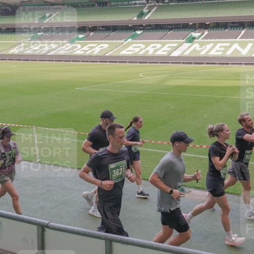 13.09.2026 - 21. swb-Marathon Bremen Michael Burmester http://msf.ph/oto/10337441 13.09.2026 13:14:09 Laufen im Stadion 183, 270, 278, 300, 349, 414, 460, 576, 600, 631, 695, 702, 768, 933, 950, 956, 1005, 1008, 1143, 1392, 1408, 1426, 1573, 1596, 1641, 1818, 1819, 1991, 2024, 2035, 2079, 2233, 2264, 2314, 2387, 2412, 2439, 2457, 2461, 2478, 2494, 2521, 2540, 2564, 2612, 2665, 2684, 2690, 2691, 2693, 2737, 2773, 2792, 2816, 2829, 2838, 2860, 2861, 2865, 2884, 2887, 2921, 2972, 2978, 3016, 3111, 3209, 3253, 3277, 3293, 3304, 3313, 3378, 3405, 3428, 3653, 3661, 3680, 4034, 4080, 4511 meine-sportfotos.de
