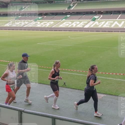 13.09.2026 - 21. swb-Marathon Bremen Michael Burmester http://msf.ph/oto/10337504 13.09.2026 13:14:16 Laufen im Stadion 183, 270, 278, 300, 349, 414, 460, 576, 600, 631, 695, 702, 768, 933, 950, 956, 1005, 1008, 1047, 1143, 1392, 1408, 1426, 1573, 1596, 1641, 1818, 1819, 1991, 2024, 2035, 2079, 2233, 2314, 2387, 2412, 2439, 2457, 2461, 2478, 2494, 2521, 2540, 2564, 2612, 2665, 2690, 2691, 2693, 2737, 2773, 2792, 2816, 2829, 2838, 2861, 2865, 2884, 2887, 2921, 2972, 2978, 3016, 3111, 3209, 3253, 3277, 3293, 3304, 3313, 3355, 3378, 3405, 3428, 3653, 3661, 3680, 4034, 4080, 4511 meine-sportfotos.de
