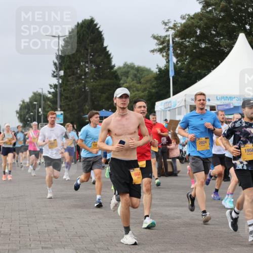 13.09.2026 - Kiel Lauf Andreas Tolksdorf http://msf.ph/oto/10337505 13.09.2026 09:54:29 Kiellinie 8687, 127, 8641, 2824, 38, 1958, 11 meine-sportfotos.de