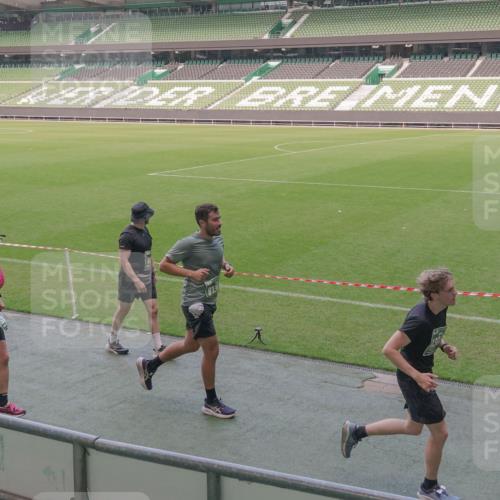 13.09.2026 - 21. swb-Marathon Bremen Michael Burmester http://msf.ph/oto/10337564 13.09.2026 13:14:27 Laufen im Stadion 266, 270, 278, 300, 349, 414, 460, 576, 600, 631, 702, 768, 950, 956, 1005, 1008, 1047, 1143, 1392, 1408, 1426, 1573, 1596, 1641, 1818, 1819, 1991, 2024, 2035, 2079, 2233, 2314, 2387, 2412, 2439, 2457, 2466, 2484, 2494, 2521, 2540, 2564, 2612, 2665, 2690, 2691, 2693, 2737, 2773, 2816, 2829, 2838, 2861, 2865, 2884, 2887, 2921, 2958, 2972, 2978, 3016, 3111, 3209, 3253, 3277, 3304, 3313, 3355, 3378, 3405, 3428, 3653, 3661, 3670, 3680, 3847, 4034, 4080, 4511 meine-sportfotos.de