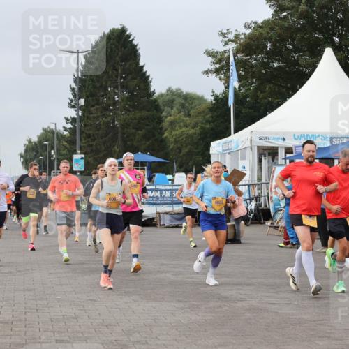 13.09.2026 - Kiel Lauf Andreas Tolksdorf http://msf.ph/oto/10337597 13.09.2026 09:54:32 Kiellinie 4, 8146, 696, 9480, 4022, 86 meine-sportfotos.de