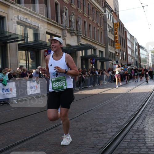 13.09.2026 - 21. swb-Marathon Bremen Strokosch-Dieckow http://msf.ph/oto/10337665 13.09.2026 13:25:53 Ziel 1896, 2062, 2434, 2658, 2666, 3248, 3516, 3983, 4476, 4723, 4724, 5558, 5747, 5854, 5906, 5934, 6230, 6605, 6639, 6886, 7626, 8361, 8592, 8635, 8817, 9266, 9794, 150, 191, 1163, 1458, 1647, 1752, 2033, 2062, 2421, 2708, 2781, 2987, 3124, 3186, 3722, 3806, 4067, 4161, 4411, 4439, 4717, 4842, 4927, 5013, 5139, 5622, 5701, 5703, 6135, 7638, 7780, 8271, 8545, 8592, 8597, 8890, 9440, 9506 meine-sportfotos.de