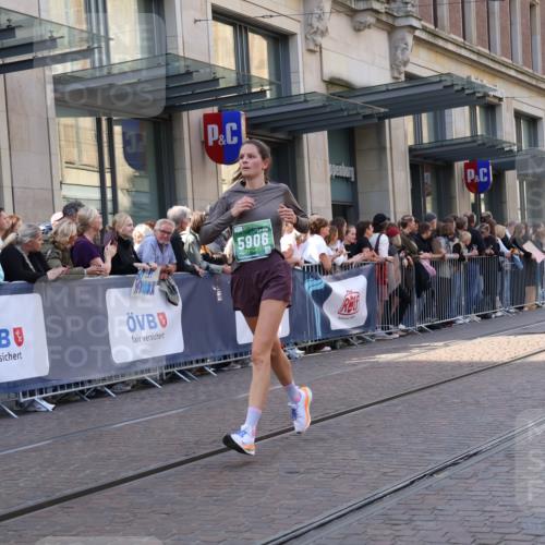 13.09.2026 - 21. swb-Marathon Bremen Strokosch-Dieckow http://msf.ph/oto/10337760 13.09.2026 13:25:56 Ziel 1649, 1896, 2434, 2658, 2666, 3516, 3603, 3983, 4723, 4724, 5558, 5747, 5854, 5906, 5934, 5992, 6230, 6639, 6886, 7626, 8361, 8635, 8817, 9266, 9794, 13195, 150, 191, 1163, 1458, 1647, 1752, 2033, 2062, 2421, 2708, 2781, 2987, 3124, 3186, 3248, 3722, 3806, 4067, 4161, 4411, 4439, 4476, 4717, 4842, 4927, 5013, 5139, 5558, 5622, 5701, 5703, 6135, 6605, 7638, 7780, 8271, 8361, 8592, 8597, 8890, 9440 meine-sportfotos.de