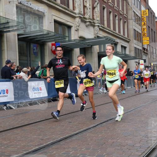 13.09.2026 - 21. swb-Marathon Bremen Strokosch-Dieckow http://msf.ph/oto/10337812 13.09.2026 11:05:35 Ziel 10018, 10168, 10204, 10238, 10305, 10382, 10457, 10619, 10662, 11024, 11132, 11156, 11164, 11477, 11775, 12156, 12186, 12378, 12486, 12523, 12528, 12773, 10186, 10259, 10260, 10411, 10432, 10576, 10697, 10717, 10802, 10864, 11146, 11314, 11326, 11334, 11387, 11394, 11520, 11521, 11571, 11572, 11724, 11791, 11892, 11947, 12011, 12055, 12156, 12251, 12273, 12330, 12362, 12501 meine-sportfotos.de