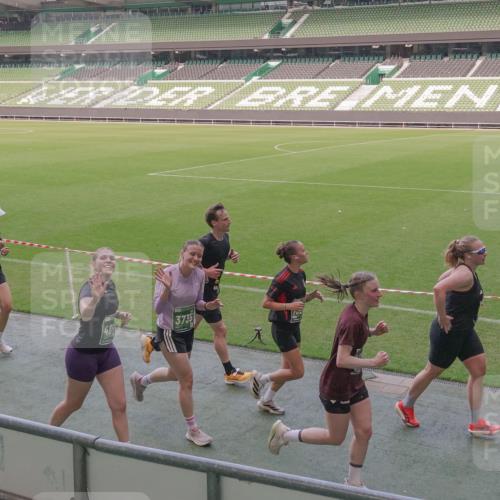 13.09.2026 - 21. swb-Marathon Bremen Michael Burmester http://msf.ph/oto/10337862 13.09.2026 13:15:04 Laufen im Stadion 143, 263, 266, 300, 414, 460, 631, 768, 956, 1008, 1047, 1392, 1408, 1573, 1818, 1819, 1874, 2024, 2035, 2218, 2233, 2235, 2314, 2359, 2385, 2386, 2387, 2412, 2457, 2466, 2484, 2494, 2521, 2540, 2564, 2667, 2690, 2691, 2693, 2737, 2760, 2783, 2829, 2838, 2859, 2861, 2865, 2874, 2887, 2958, 2978, 3075, 3111, 3157, 3165, 3185, 3209, 3265, 3304, 3355, 3378, 3382, 3405, 3428, 3486, 3653, 3661, 3670, 3680, 3829, 3847, 4034, 4080, 4511 meine-sportfotos.de