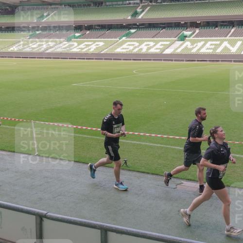 13.09.2026 - 21. swb-Marathon Bremen Michael Burmester http://msf.ph/oto/10337924 13.09.2026 13:15:10 Laufen im Stadion 143, 263, 266, 300, 414, 460, 598, 631, 653, 768, 956, 1008, 1047, 1392, 1408, 1573, 1818, 1819, 1874, 2013, 2024, 2035, 2218, 2233, 2235, 2314, 2359, 2385, 2386, 2412, 2457, 2466, 2468, 2484, 2494, 2521, 2540, 2564, 2667, 2690, 2691, 2693, 2737, 2760, 2783, 2829, 2838, 2859, 2861, 2865, 2874, 2887, 2958, 2978, 3001, 3075, 3111, 3157, 3165, 3185, 3209, 3237, 3265, 3304, 3355, 3378, 3382, 3405, 3428, 3486, 3512, 3653, 3661, 3670, 3680, 3829, 3847, 4034, 4080, 4511 meine-sportfotos.de