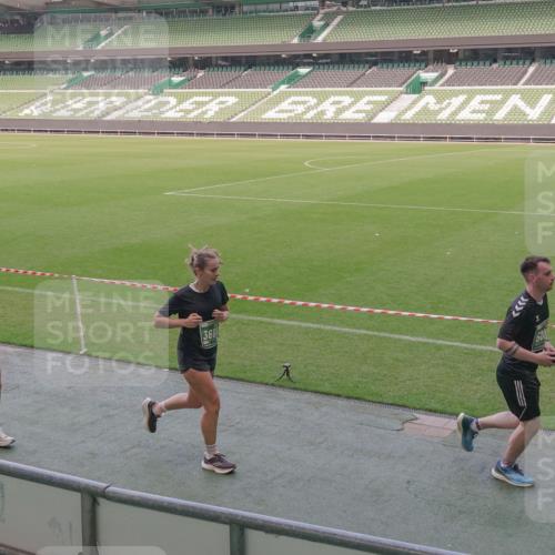 13.09.2026 - 21. swb-Marathon Bremen Michael Burmester http://msf.ph/oto/10337934 13.09.2026 13:15:11 Laufen im Stadion 143, 263, 266, 300, 414, 460, 598, 631, 653, 768, 956, 1008, 1047, 1392, 1408, 1573, 1818, 1819, 1874, 2013, 2024, 2035, 2218, 2233, 2235, 2314, 2359, 2385, 2386, 2412, 2457, 2466, 2468, 2484, 2494, 2521, 2540, 2564, 2667, 2678, 2690, 2691, 2693, 2737, 2760, 2783, 2829, 2838, 2859, 2861, 2865, 2874, 2887, 2958, 2978, 3001, 3075, 3111, 3157, 3165, 3185, 3209, 3237, 3265, 3304, 3355, 3378, 3382, 3405, 3428, 3486, 3512, 3653, 3661, 3670, 3680, 3829, 3847, 4034, 4080, 4511 meine-sportfotos.de