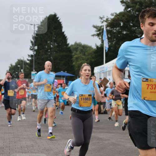 13.09.2026 - Kiel Lauf Andreas Tolksdorf http://msf.ph/oto/10337962 13.09.2026 09:54:49 Kiellinie 12776, 2505, 38, 11883, 48, 7378, 38, 792 meine-sportfotos.de