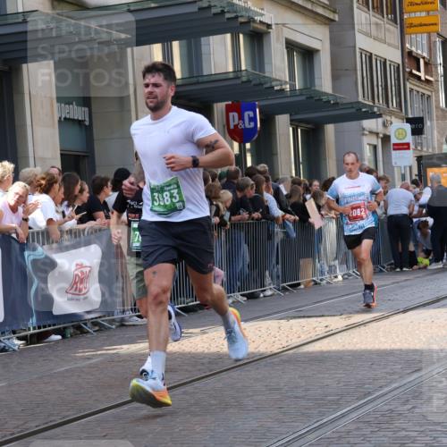 13.09.2026 - 21. swb-Marathon Bremen Strokosch-Dieckow http://msf.ph/oto/10337988 13.09.2026 13:26:04 Ziel 1368, 1649, 2434, 2658, 3603, 3983, 4077, 4723, 4724, 5747, 5854, 5906, 5934, 5992, 6230, 6639, 7626, 8817, 9260, 13195, 150, 1163, 1647, 1896, 2033, 2062, 2421, 2666, 2708, 2781, 2987, 3248, 3516, 3722, 4067, 4161, 4411, 4439, 4476, 4724, 4842, 5013, 5139, 5558, 5622, 5701, 6135, 6605, 6886, 7638, 7780, 8271, 8361, 8592, 8635, 9266, 9794 meine-sportfotos.de