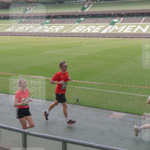 13.09.2026 - 21. swb-Marathon Bremen Michael Burmester http://msf.ph/oto/10337998 13.09.2026 13:15:23 Laufen im Stadion 143, 263, 266, 300, 414, 460, 598, 612, 653, 768, 956, 1008, 1047, 1392, 1408, 1573, 1818, 1819, 1874, 2013, 2024, 2218, 2233, 2235, 2314, 2359, 2385, 2386, 2466, 2468, 2484, 2494, 2521, 2564, 2664, 2667, 2678, 2690, 2691, 2698, 2737, 2760, 2783, 2829, 2838, 2846, 2859, 2861, 2865, 2874, 2887, 2958, 2978, 3001, 3075, 3133, 3157, 3165, 3185, 3237, 3265, 3331, 3355, 3378, 3382, 3405, 3428, 3486, 3512, 3653, 3661, 3670, 3680, 3829, 3847, 4034, 4080, 4511 meine-sportfotos.de