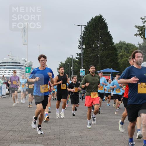 13.09.2026 - Kiel Lauf Andreas Tolksdorf http://msf.ph/oto/10338043 13.09.2026 09:54:51 Kiellinie 10984, 5576, 4538, 1730, 12776, 740, 11698, 8557 meine-sportfotos.de