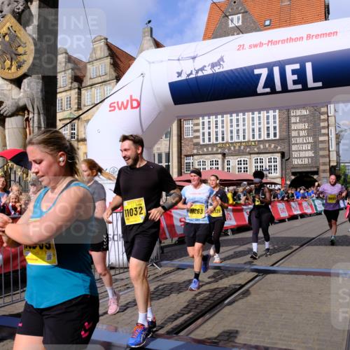 13.09.2026 - 21. swb-Marathon Bremen Tim E. http://msf.ph/oto/10338083 13.09.2026 11:08:29 Ziel 10135, 10188, 10404, 10493, 10767, 10793, 10851, 10859, 11032, 11044, 11263, 11378, 11404, 11509, 11659, 11831, 11833, 11958, 12160, 12248, 12325, 12384, 12389 meine-sportfotos.de