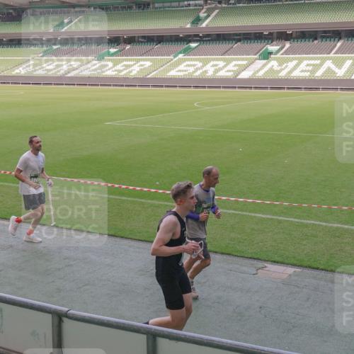 13.09.2026 - 21. swb-Marathon Bremen Michael Burmester http://msf.ph/oto/10338105 13.09.2026 13:15:37 Laufen im Stadion 143, 231, 263, 266, 300, 414, 598, 612, 653, 768, 956, 1008, 1047, 1185, 1312, 1818, 1819, 1874, 2013, 2218, 2235, 2314, 2351, 2359, 2385, 2386, 2466, 2468, 2484, 2494, 2579, 2664, 2667, 2678, 2690, 2691, 2698, 2737, 2760, 2783, 2799, 2829, 2838, 2846, 2859, 2861, 2865, 2874, 2887, 2958, 2978, 3001, 3075, 3133, 3157, 3165, 3185, 3237, 3265, 3331, 3355, 3382, 3387, 3428, 3486, 3512, 3670, 3680, 3829, 3847, 4034, 4080, 4511 meine-sportfotos.de