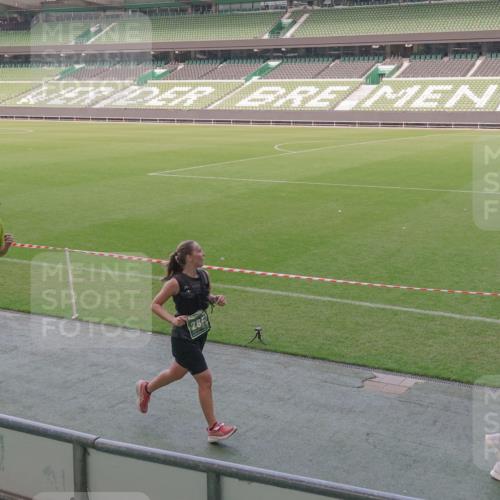 13.09.2026 - 21. swb-Marathon Bremen Michael Burmester http://msf.ph/oto/10338122 13.09.2026 13:15:39 Laufen im Stadion 143, 231, 263, 266, 300, 414, 598, 612, 653, 768, 956, 1008, 1047, 1185, 1312, 1465, 1818, 1819, 1874, 2013, 2218, 2235, 2314, 2351, 2359, 2385, 2386, 2466, 2468, 2484, 2494, 2579, 2664, 2667, 2678, 2690, 2691, 2698, 2737, 2760, 2783, 2799, 2829, 2838, 2846, 2859, 2861, 2865, 2874, 2887, 2958, 2974, 2978, 3001, 3075, 3133, 3157, 3165, 3185, 3237, 3265, 3331, 3355, 3382, 3387, 3428, 3486, 3512, 3670, 3680, 3829, 3847, 4034, 4080, 4511 meine-sportfotos.de