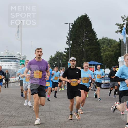 13.09.2026 - Kiel Lauf Andreas Tolksdorf http://msf.ph/oto/10338144 13.09.2026 09:54:55 Kiellinie 4963, 8414, 0984, 100130, 006, 42, 195, 244 meine-sportfotos.de